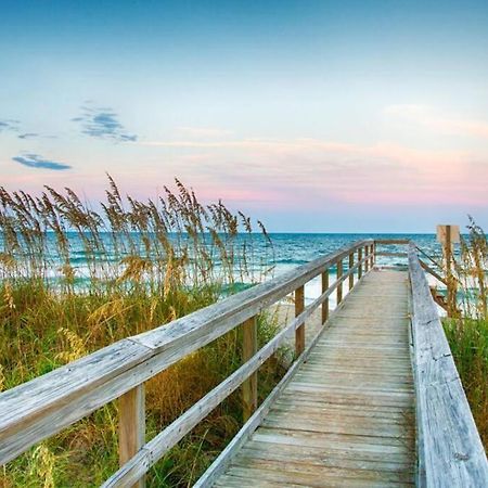 Booking Fast! Golf, Beach, And Relaxation! A Great Place For All! Калабаш Экстерьер фото