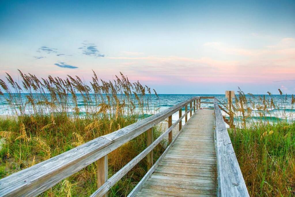 Booking Fast! Golf, Beach, And Relaxation! A Great Place For All! Калабаш Экстерьер фото